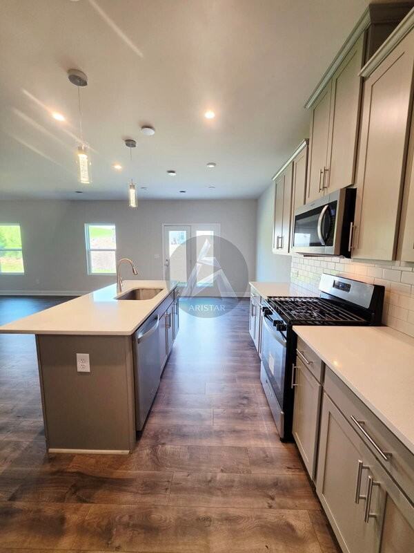 107 Ledgemont Way - Photo 3 of 36