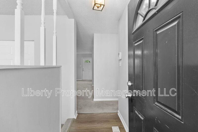 512 Nottingham Dr - Photo 3 of 15