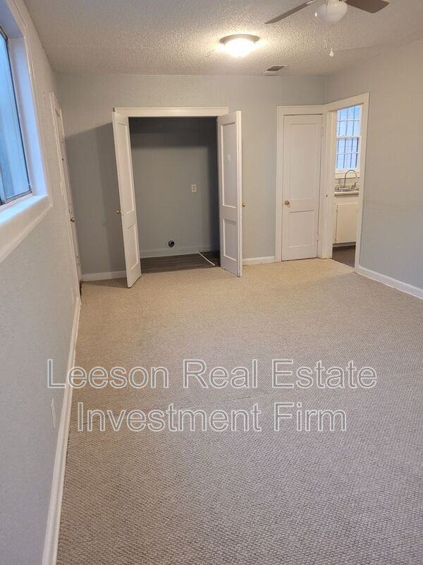 3603 Darien St - Photo 6 of 15