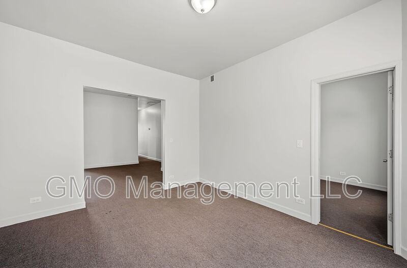 4341 W Gladys Ave #2 - Photo 6 of 38