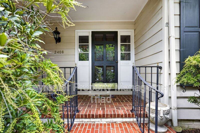 2408 Hawthorne St - Photo 2 of 36