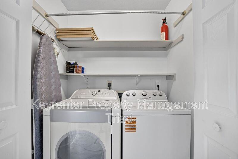 620 Walker Ave #D - Photo 5 of 23