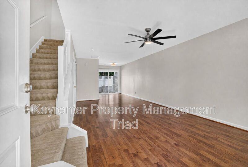104 Tannenbaum Cir - Photo 2 of 24
