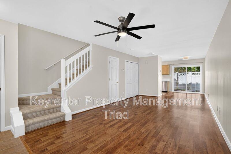 104 Tannenbaum Cir - Photo 6 of 24
