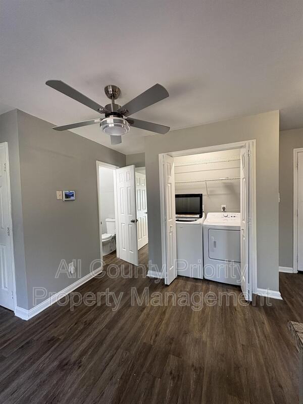 4220 Loch Harbour Ln #4220 - Photo 7 of 14