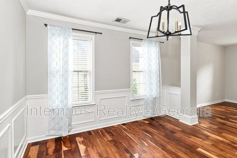 3963 Lullwater Main Nw - Photo 7 of 20