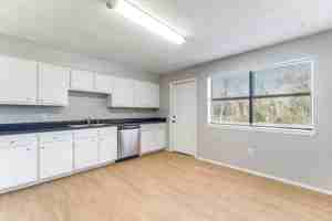 featured image of 2409 W Magnolia St