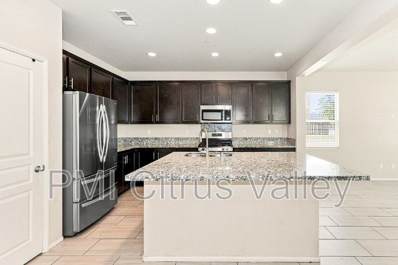 24613 Round Meadow Dr - Photo 6 of 20