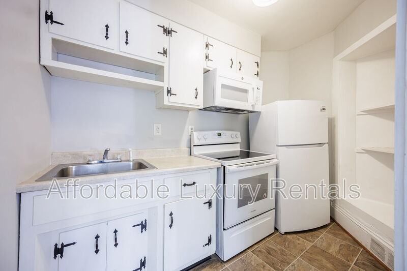 77 State St #1 - Photo 7 of 14