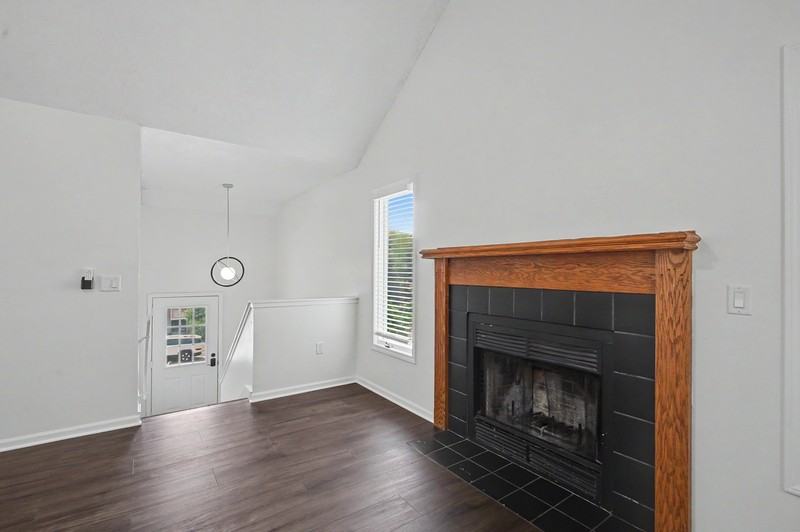 3412 Augusta Dr - Photo 4 of 30