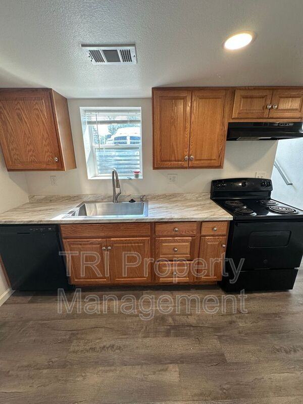 2234 9th Ave #BS - Photo 5 of 13