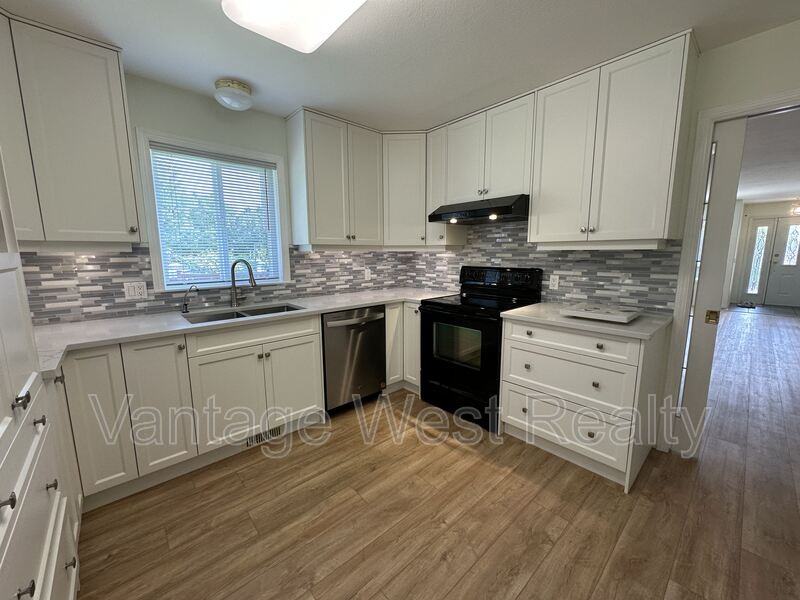 1160 Kneller Crt - Photo 6 of 29