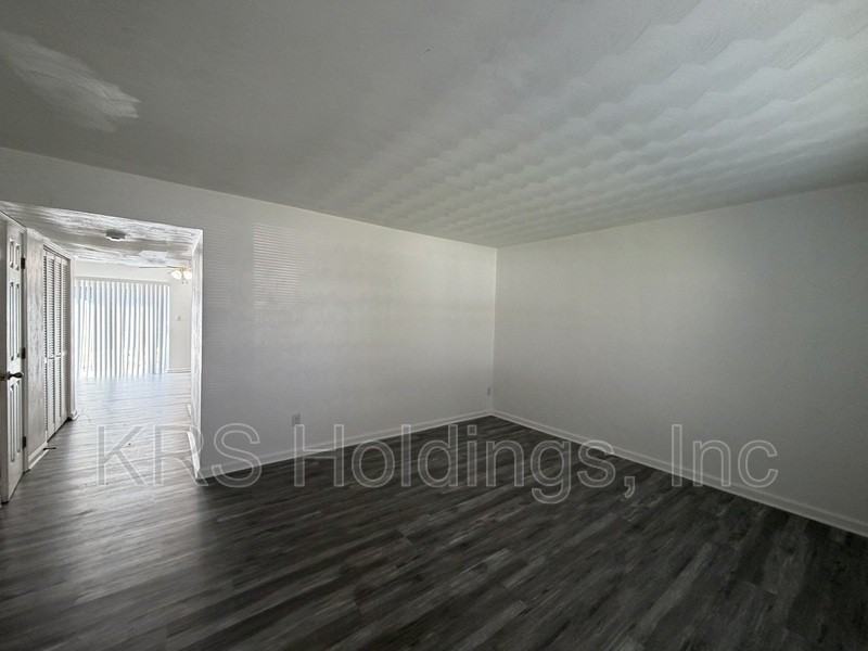 5730 E Hastings Arch - Photo 2 of 13