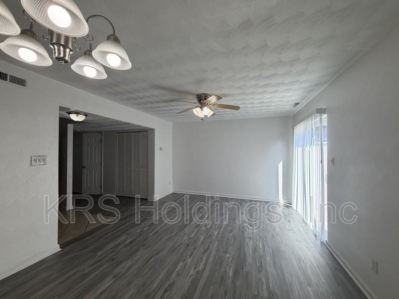 5730 E Hastings Arch - Photo 5 of 13