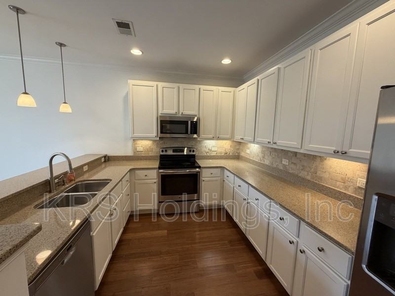 1517 Rollesby Way #24 - Photo 5 of 14