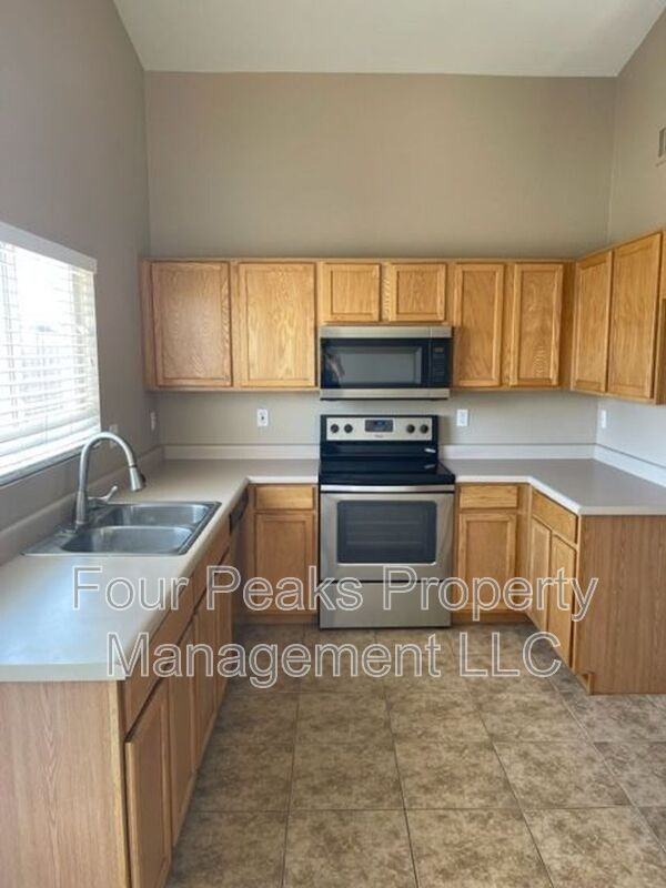 11531 E Covina St - Photo 3 of 20