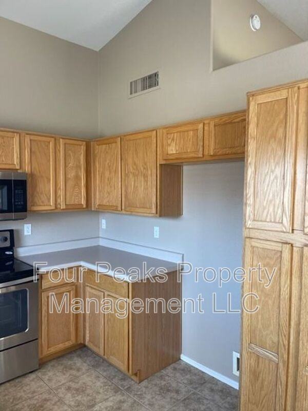 11531 E Covina St - Photo 4 of 20