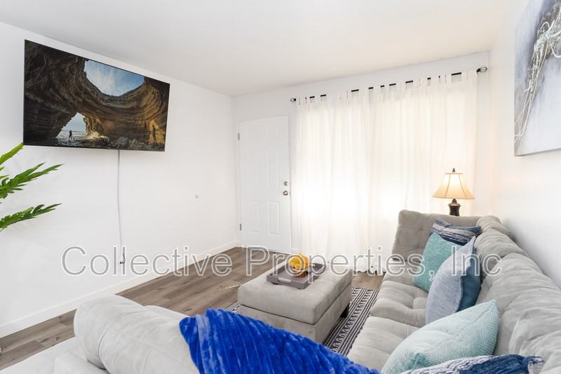 3126 Canon St - Photo 3 of 9