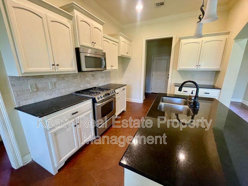 115 Barataria Bay Pt - Photo 7 of 22