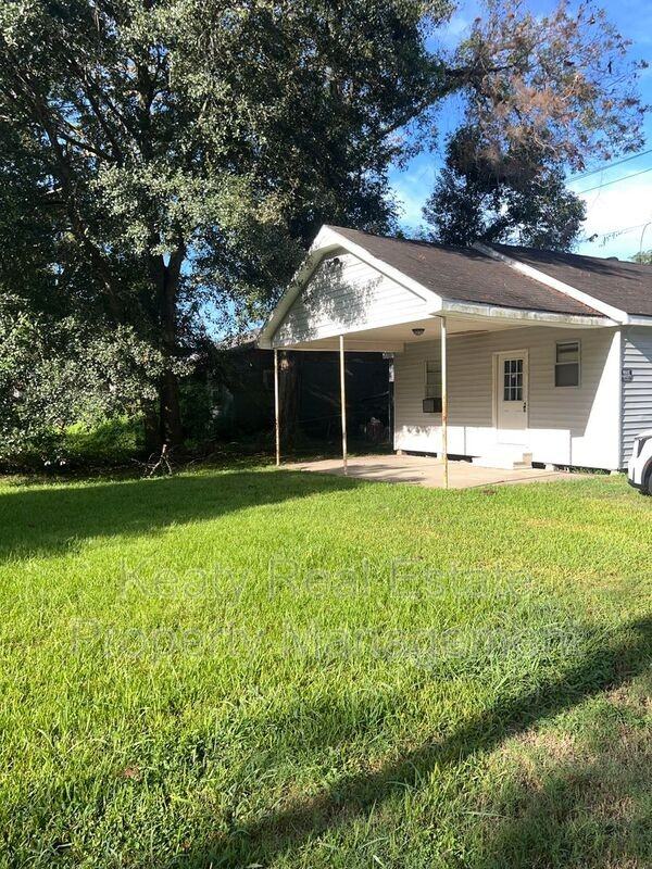 801 S East St - Photo 3 of 11