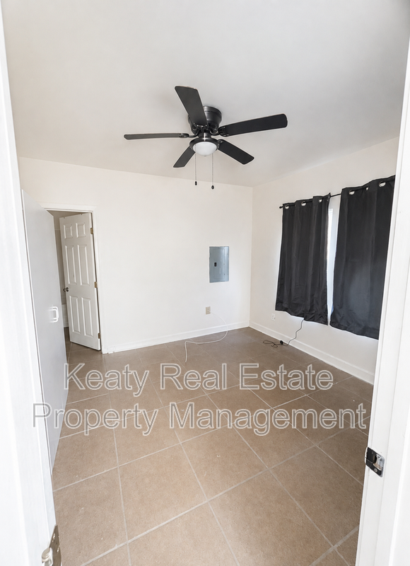 801 S East St - Photo 6 of 11