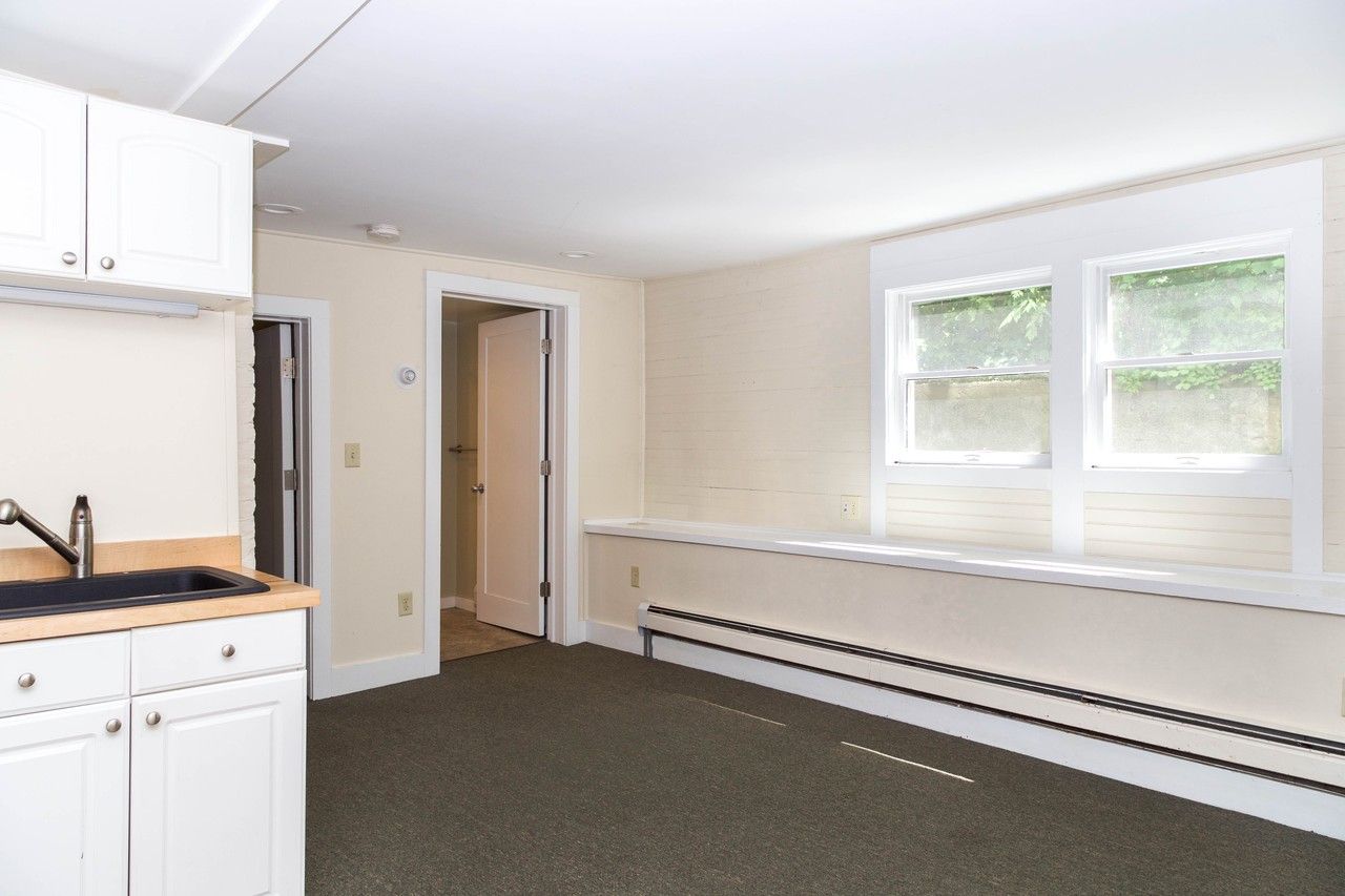 55 Loomis Street #C - Photo 4 of 10