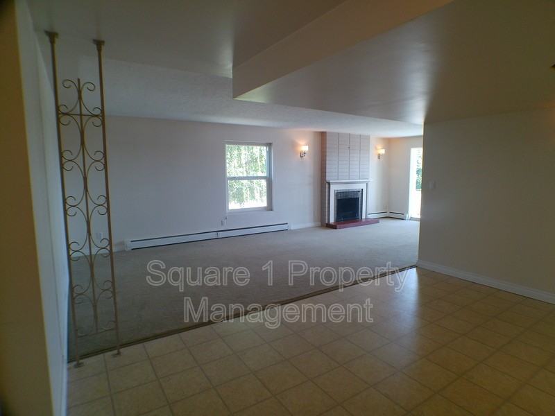 6233 124 St Nw - Photo 2 of 13