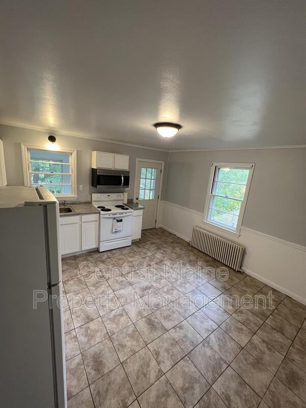 76 Seventh St #76-7thST - Photo 6 of 19