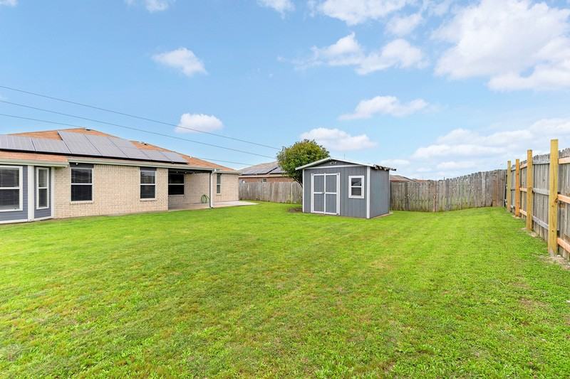 3202 Tom Lockett Dr - Photo 3 of 15