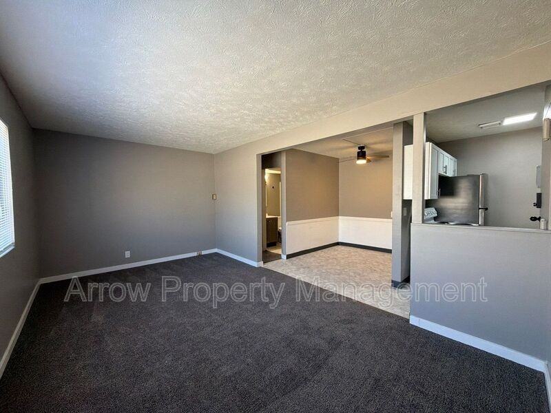 1215 E St - Photo 6 of 23