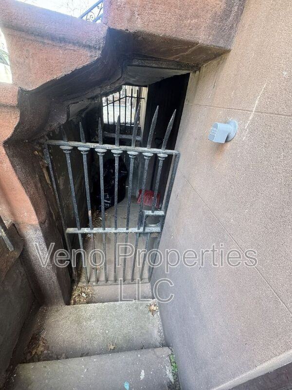16 2nd St #G - Photo 3 of 10