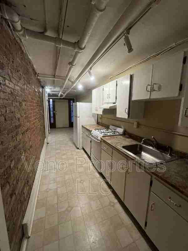 16 2nd St #G - Photo 4 of 10
