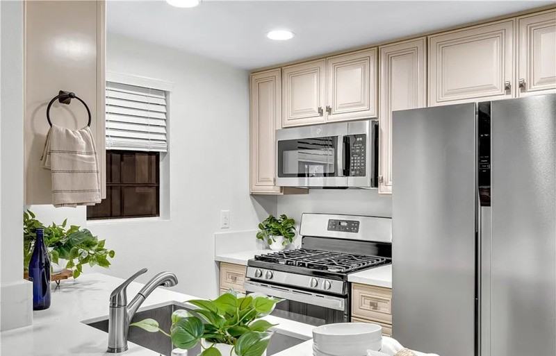 1062 Calle Del Cerro #1210 - Photo 5 of 14