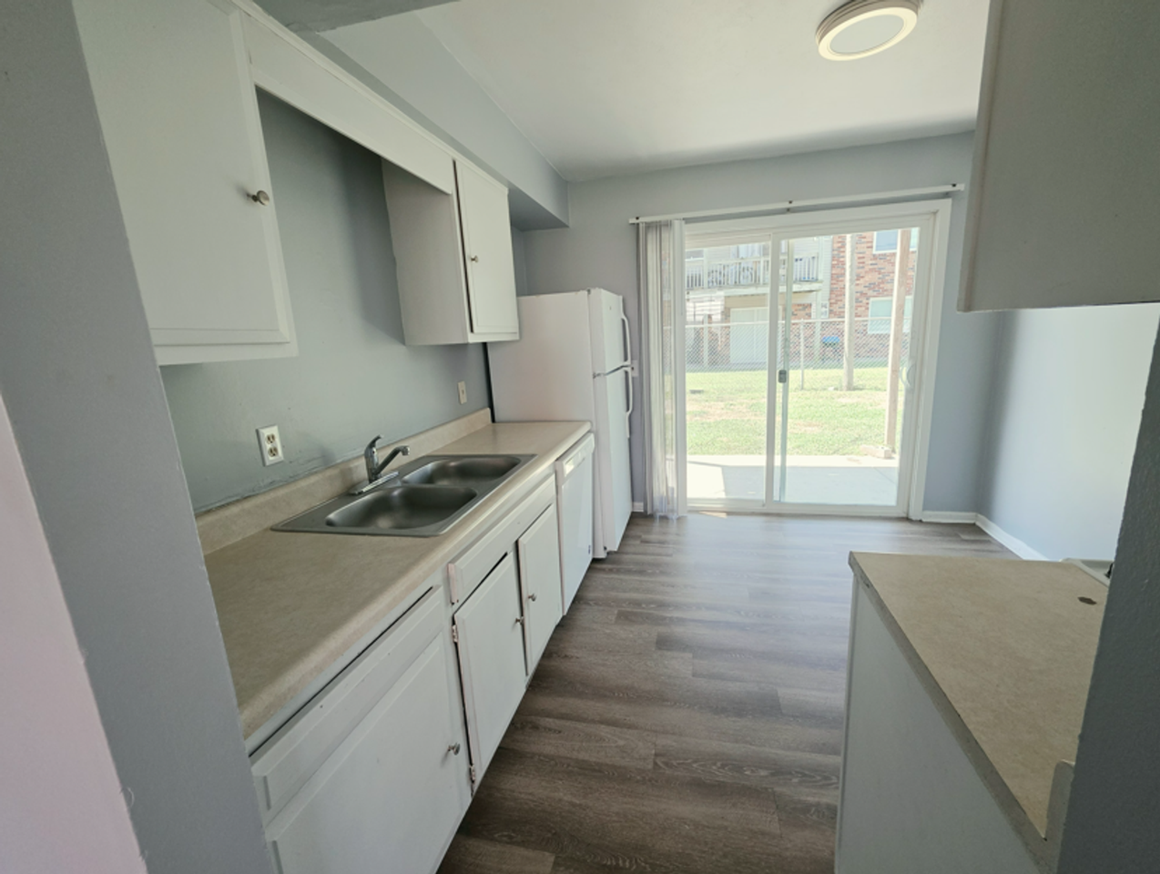 Southroads Apartments - Photo 2 of 9
