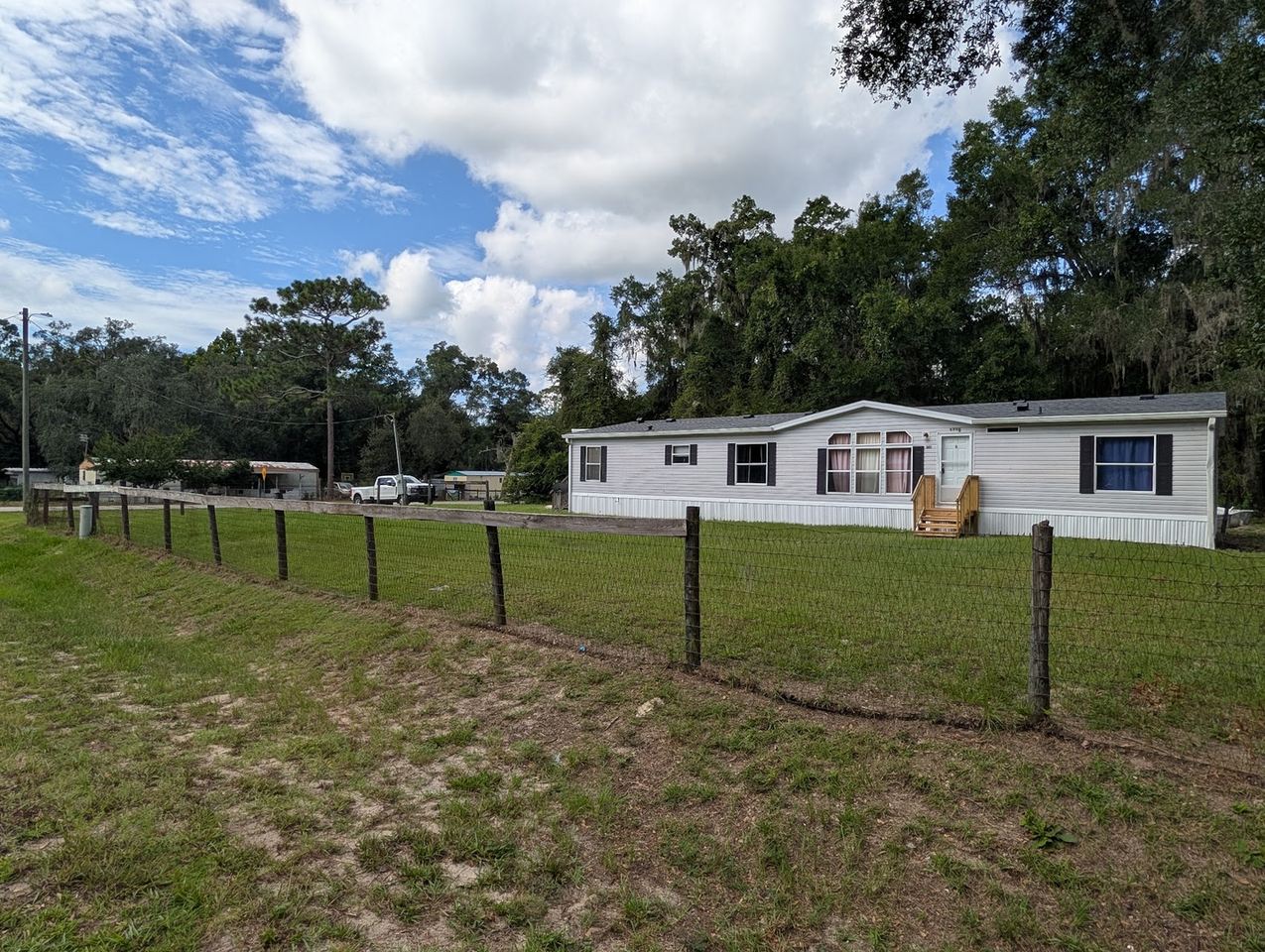 1726 Nw 119th Ct - Photo 2 of 24