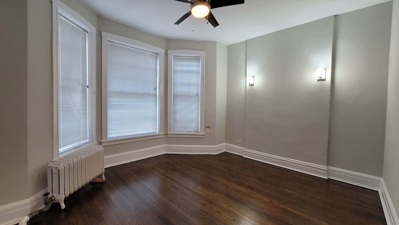 1109 W Grace St #3 - Photo 6 of 13