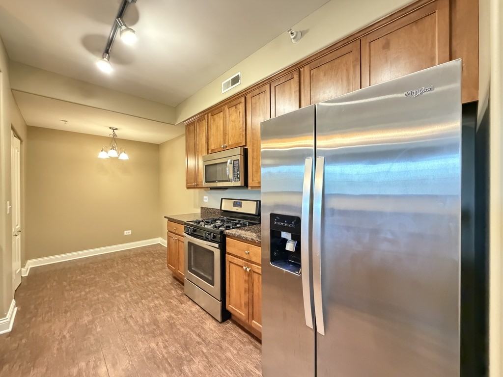 2 Itasca Pl #426 - Photo 3 of 21