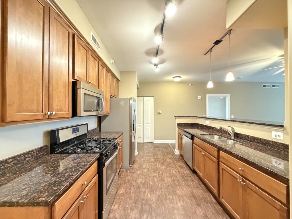 2 Itasca Pl #426 - Photo 5 of 21