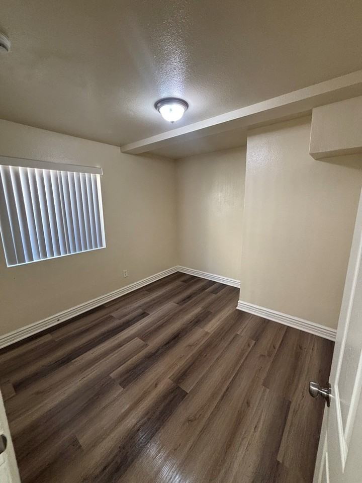 441 West 102nd Street - Photo 7 of 9
