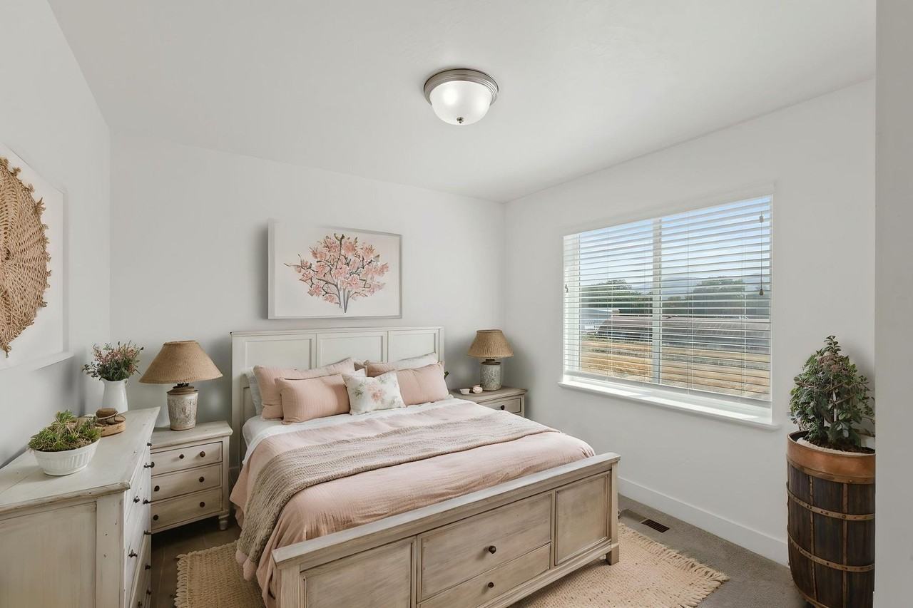 Tremonton Pines Apts - Photo 7 of 16