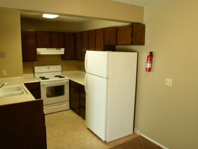 Terr Green Bldg 2 - Photo 3 of 14