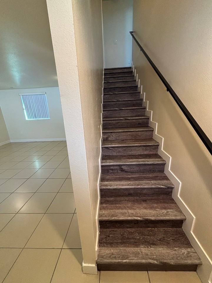 624 West 51st Street - Photo 6 of 17