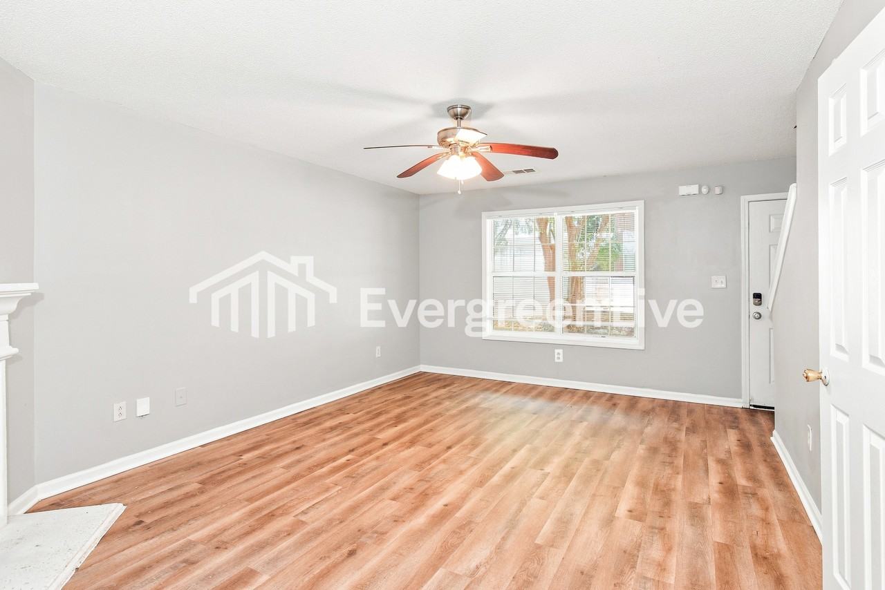 6858 Mahonia Pl - Photo 2 of 15