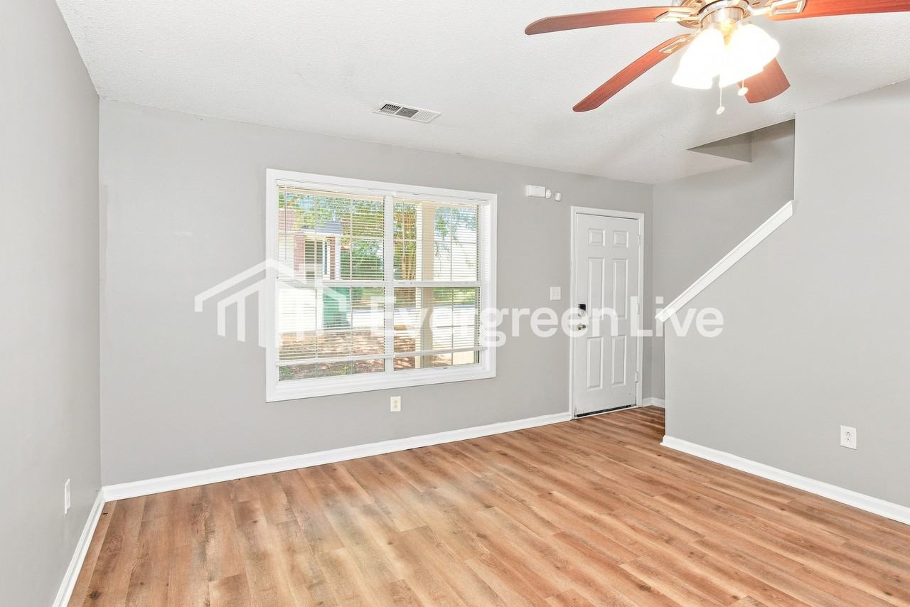 6858 Mahonia Pl - Photo 3 of 15