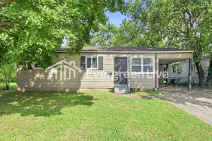 featured image of 2825 Draper St