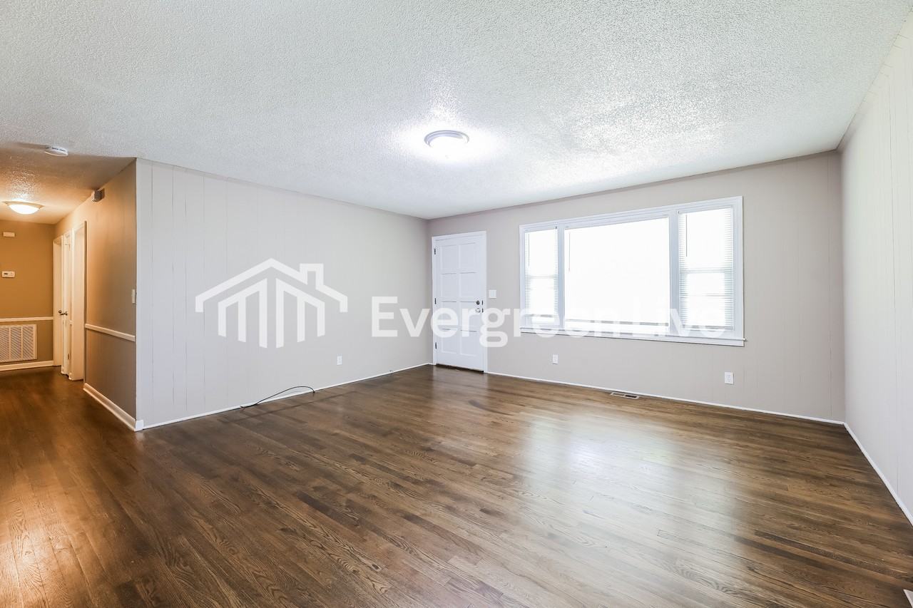 220 Cherry Hill Rd - Photo 4 of 15