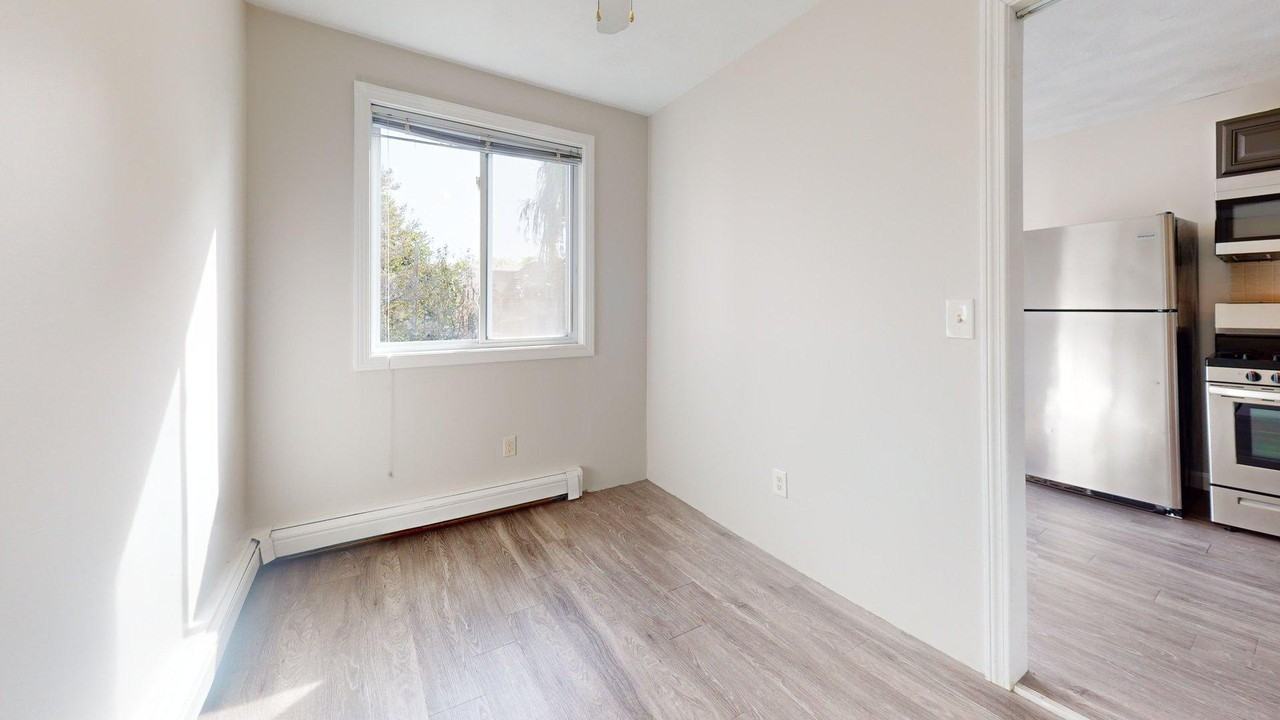 161 Bennington St #3 - Photo 3 of 16