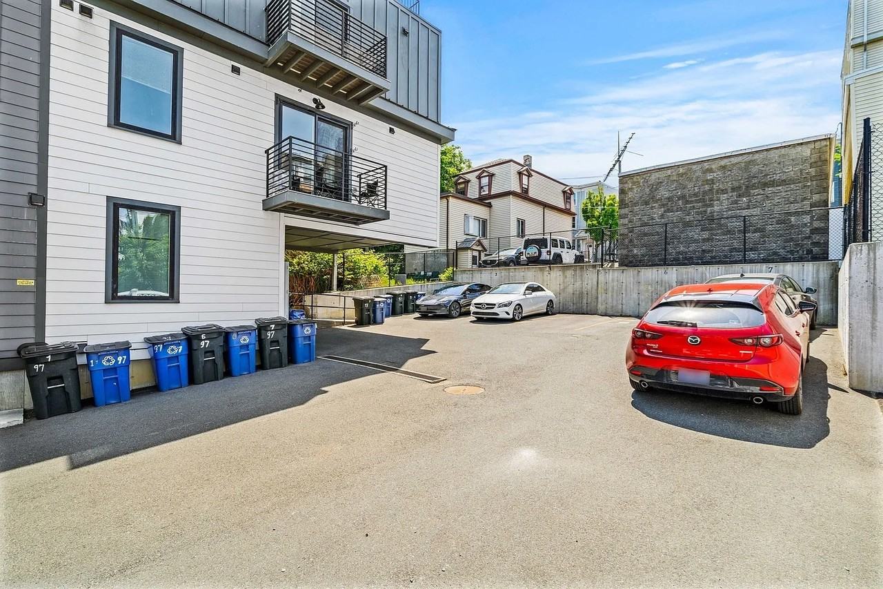 97 Condor St #5 - Photo 2 of 8