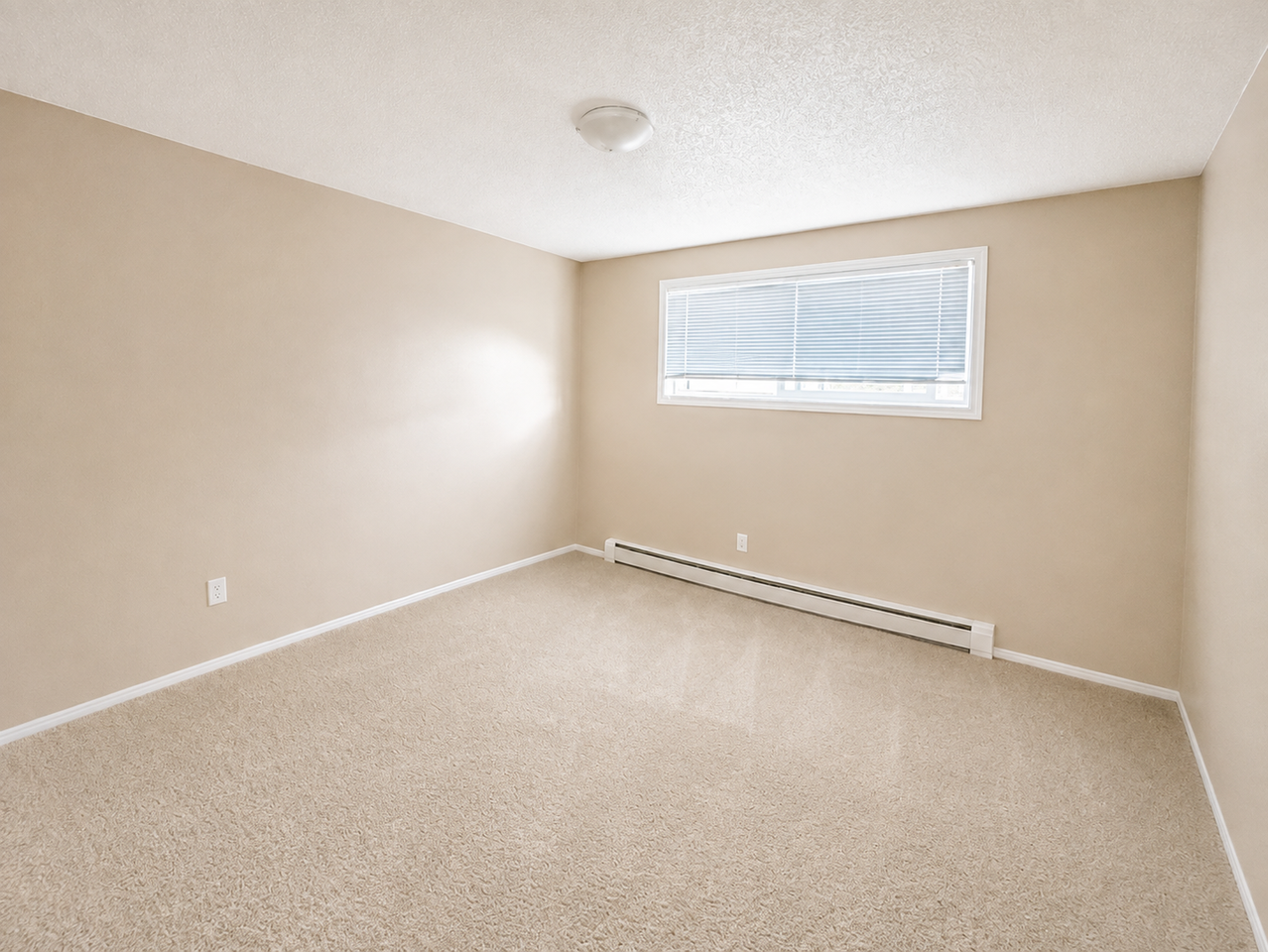 1118 Oakland St #22 - Photo 5 of 6