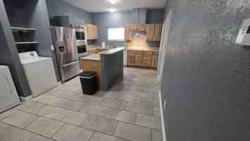 featured image of 210 N Rowe St #B